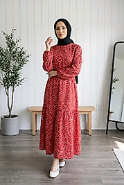 Kadın Kırmızı Çiçek Desenli  Elbise - 130 cm Katlı Etek Detaylı Beli Kuşaklı Elbise