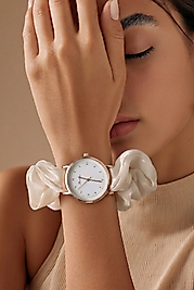 Kadın Rose Gold Ekru Şifon Fular Kordonlu Scrunchie Tasarım Kol Saati