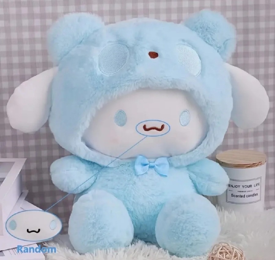 Mavi Kostümlü Cinnamoroll Peluş Oyuncak - Sevimli Ayıcık Figürlü Yumuşak Peluş